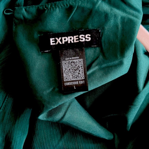 EUC very comfortable Express Ruffle Dress ! - Picture 3 of 3